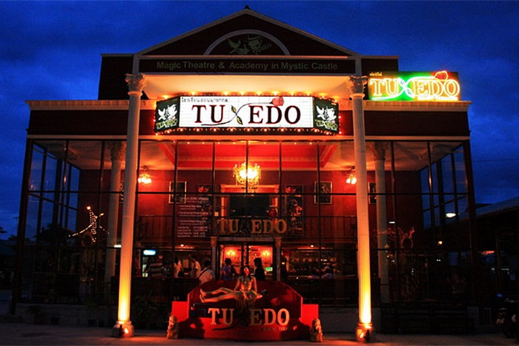 Vé Xem Show Ảo Thuật Tuxedo Magic Ở Pattaya, Thái Lan - Ghế Thường