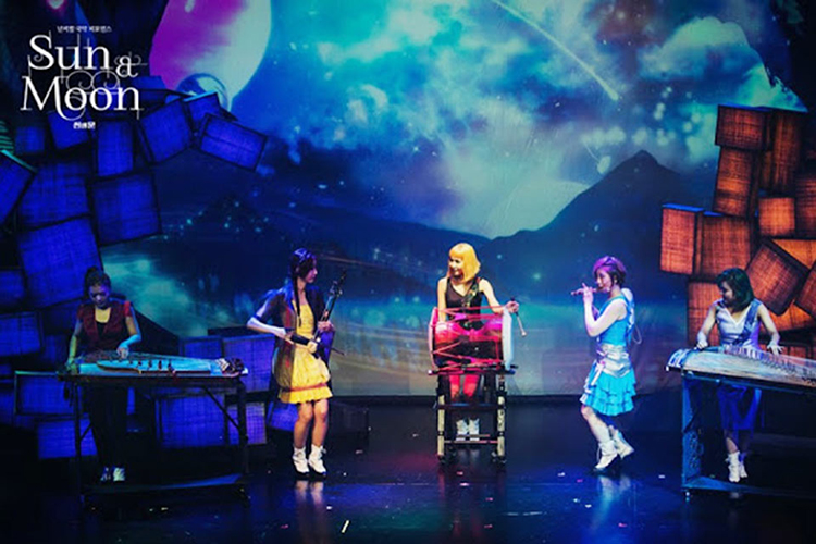 Vé Sun & Moon Show Seoul, Hàn Quốc (Hạng S)