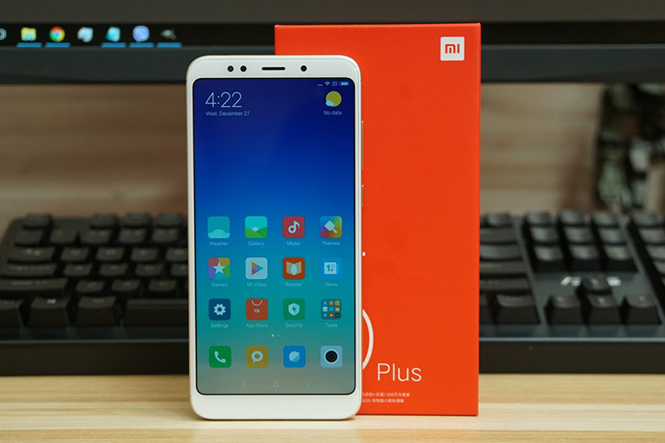 Điện Thoại Xiaomi Redmi 5 Plus (32GB/3GB) - Hàng Chính Hãng DGW