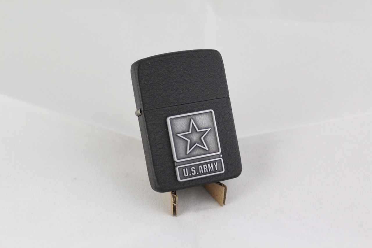 Zippo-U-S.-Army-Black-Crackle-28583-6