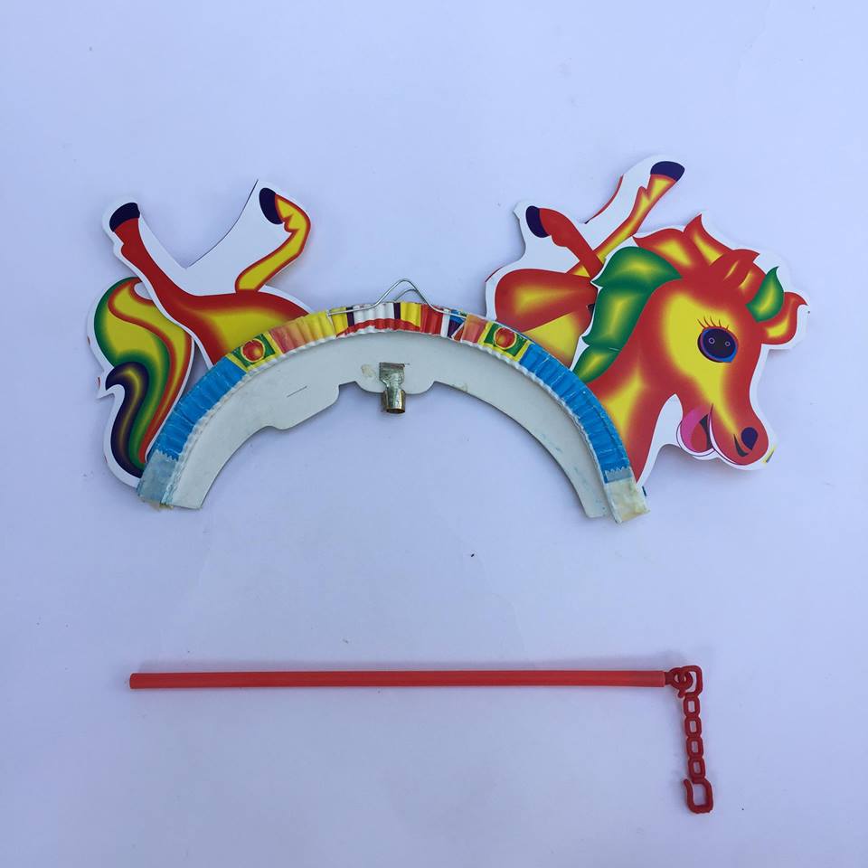 Đèn lồng trung thu bằng giấy cỡ trung - Hình con ngựa