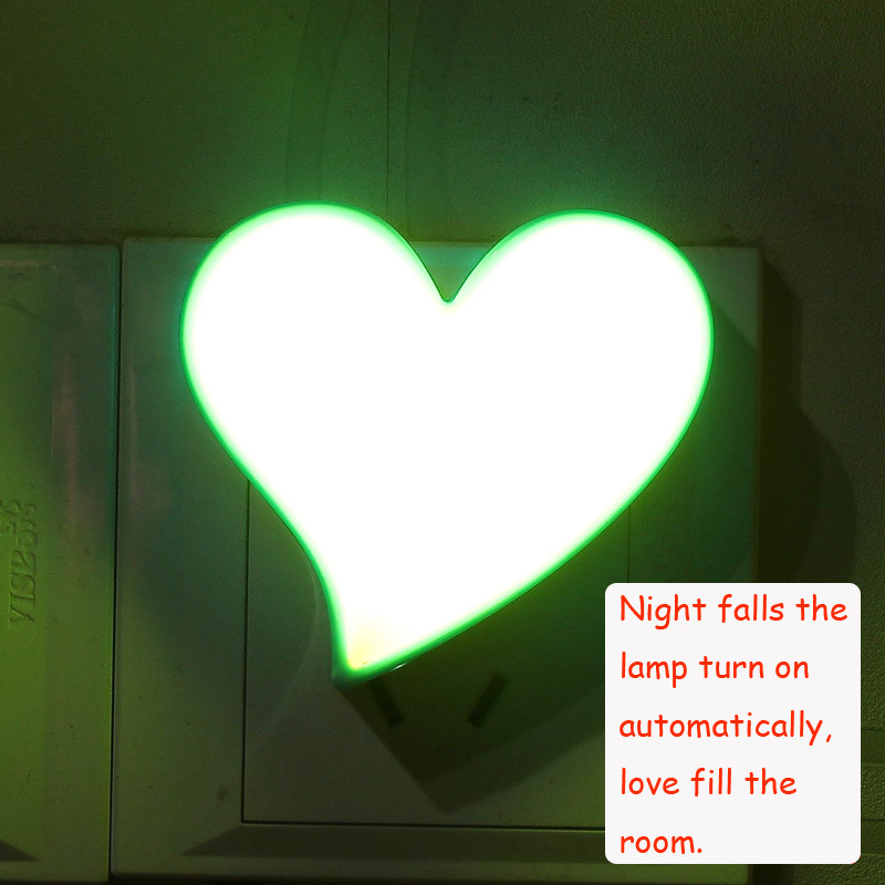 Đèn ngủ cảm ứng hình trái tim