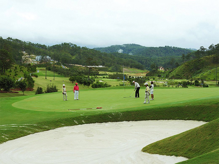 SAM Tuyền Lâm Golf Club 4* Đà Lạt - Giá Đặc Biệt, Buffet Sáng, Hồ Bơi, Xe Đưa Đón