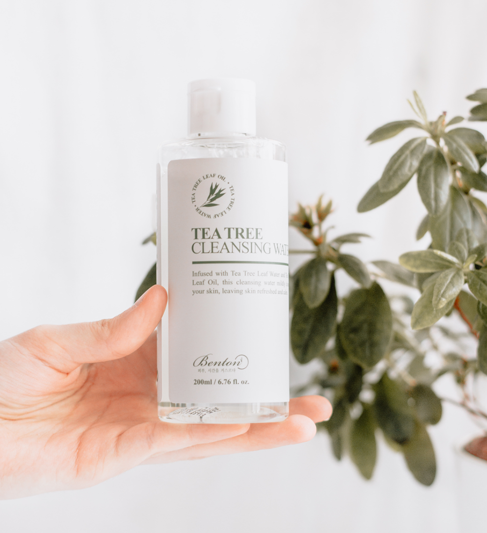 Nước tẩy trang chiết xuất tràm trà Benton Tea Tree Cleansing Water 200ml