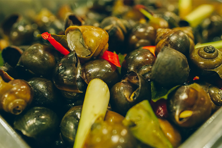 Buffet Trưa Với 70 Món Á, Âu, Việt Và Hải Sản Nướng - Nhà hàng - Liberty Hotel Saigon Parkview