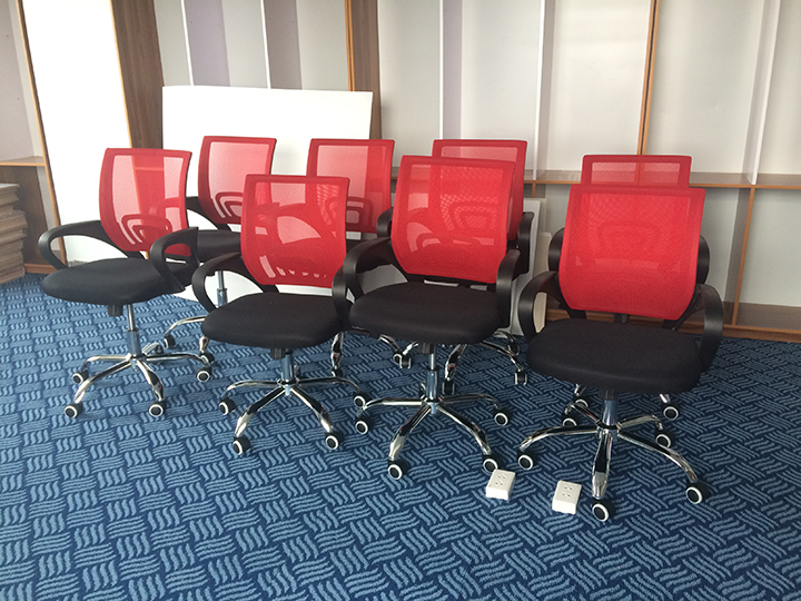 Ghế xoay văn phòng Best Office BOX405