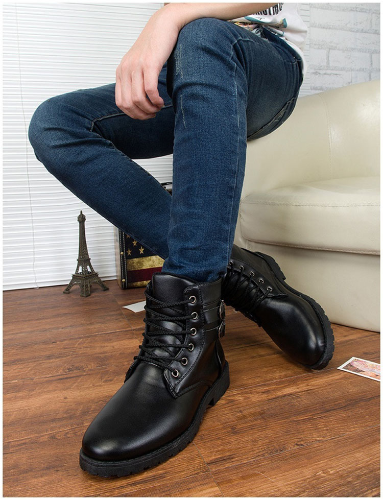 Giày boot nam cổ cao đính khuy cài kiểu quân đội Rozalo RM5281B -Đen