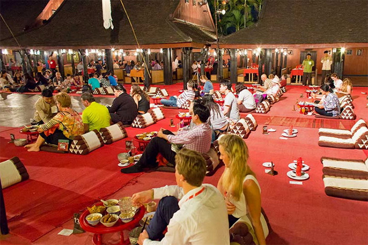 Vé Ăn Tối Khantoke Ở Old Chiang Mai Cultural Center, Thái Lan