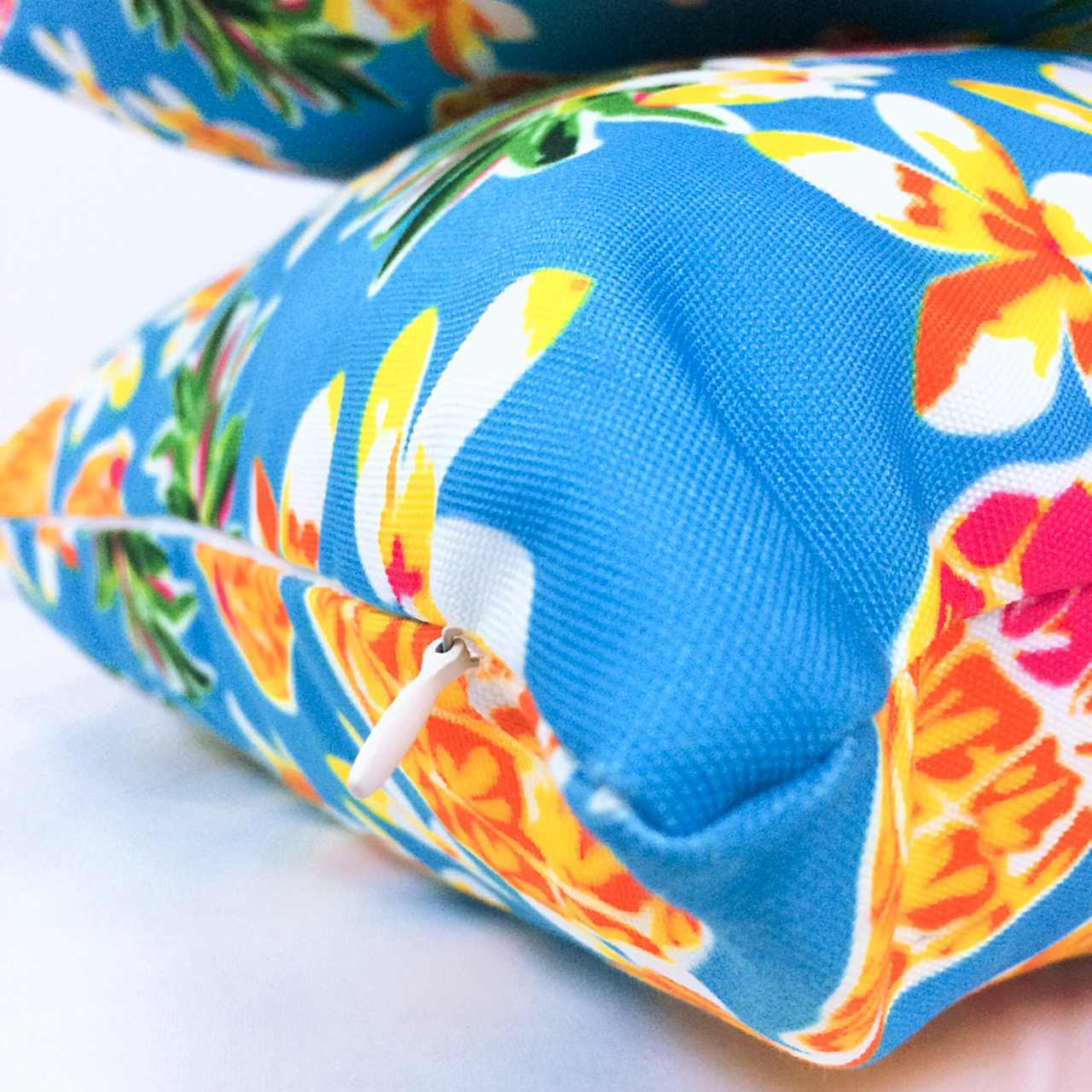 Gối Trang Trí Sofa LOVIN Họa tiết Dứa Gv1097 Vải Canvas