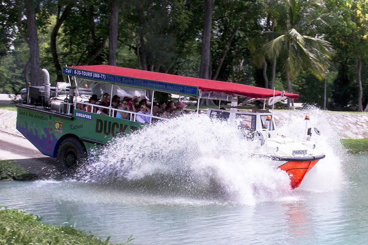 Vé Tham Quan Singapore Bằng Xe Ducky Wacky