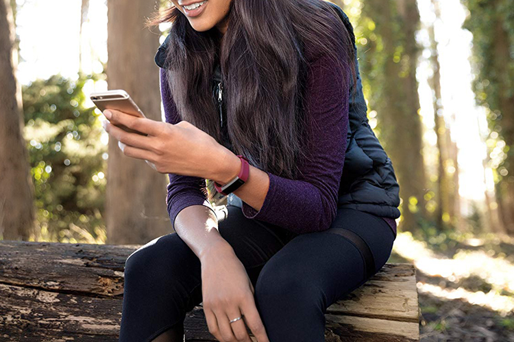 Vòng Theo Dõi Sức Khỏe Fitbit Alta HR - Hàng Chính Hãng