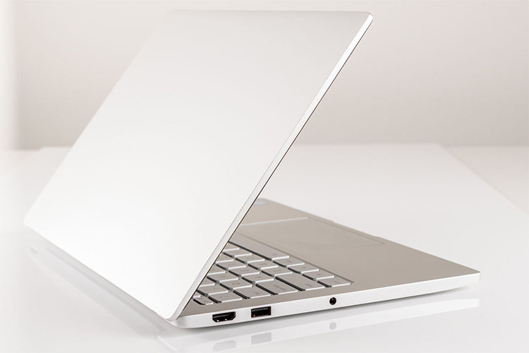 Laptop Xiaomi Mi Air JYU4063GL Core i5-8250U/Win10 (13.3 inch) - Silver - Hàng Chính Hãng ()