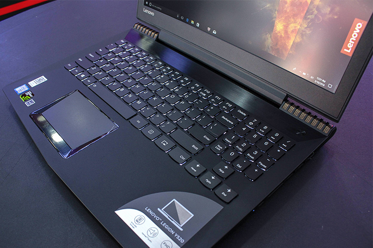 Laptop Lenovo Legion Y520-15IKBN 80WK01GEVN Core i7-7700HQ/Win10 (15.6 inch) - Black - Hàng Chính Hãng