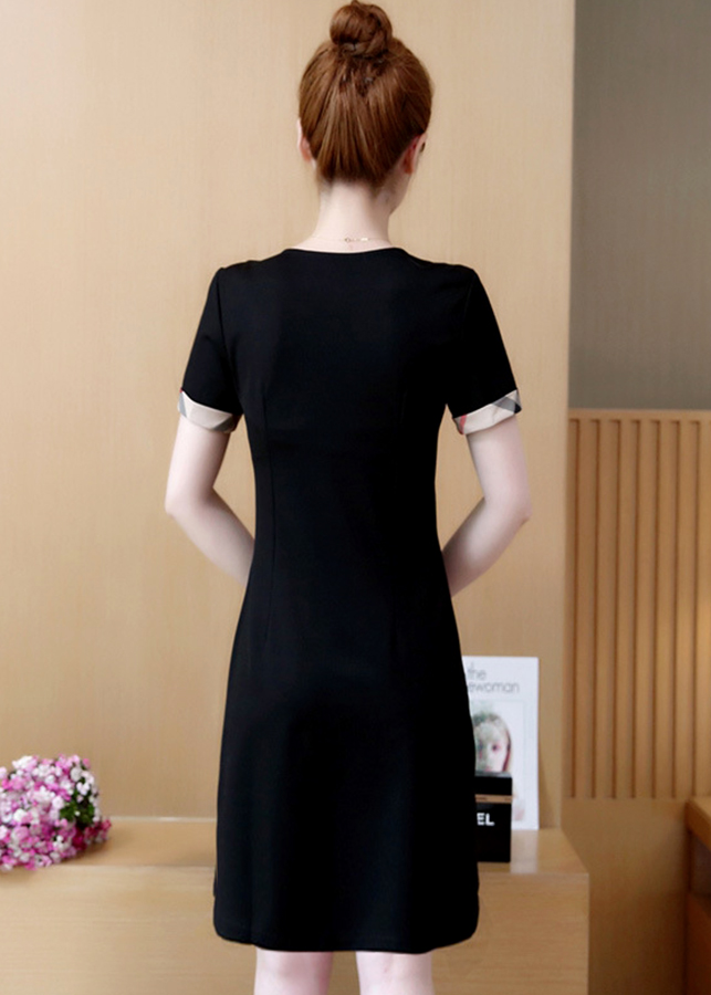 Đầm suông u30 cột nơ cổ caro D3019D màu đen