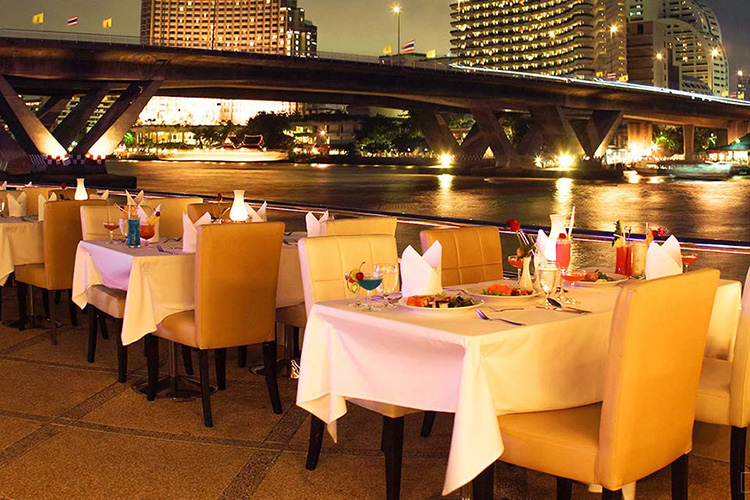 Bữa Tối Trên Chao Phraya Princess (Từ Bến Tàu Asiatique River Front Pier)