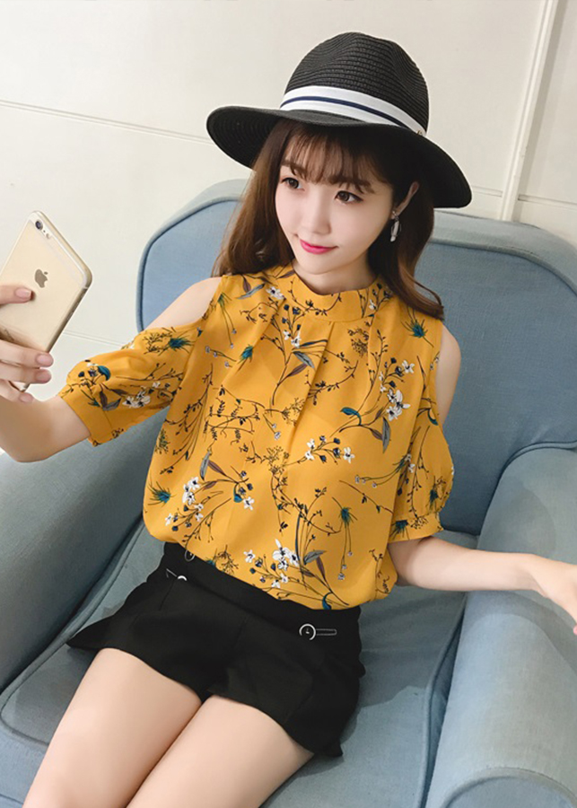 Áo nữ hở vai họa tiết hoa nhỏ ale23