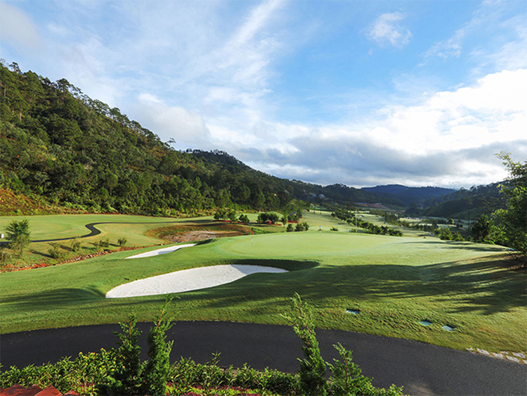 SAM Tuyền Lâm Golf Club 4* Đà Lạt - Giá Đặc Biệt, Buffet Sáng, Hồ Bơi, Xe Đưa Đón