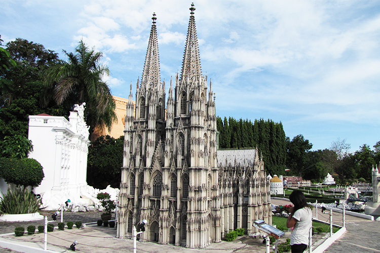 Vé Tham Quan Công Viên Mini Siam Pattaya, Thái Lan