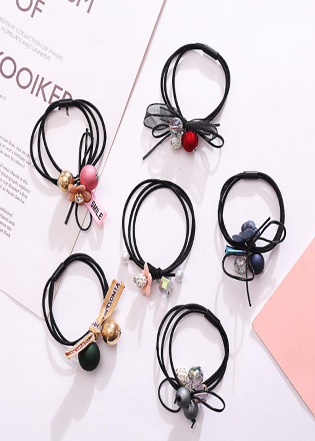 Cột tóc nữ