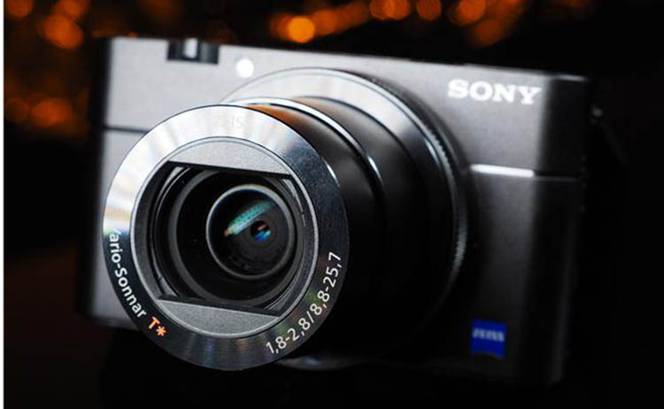 Máy Ảnh Sony RX100 V (Hàng Chính Hãng) - Tặng Thẻ 64G + Túi Máy