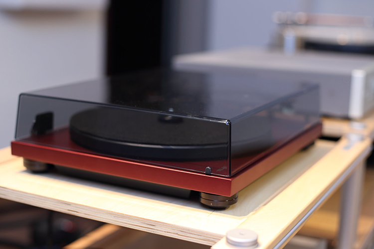 Đầu Đĩa Than TEAC TN-400BT-MR