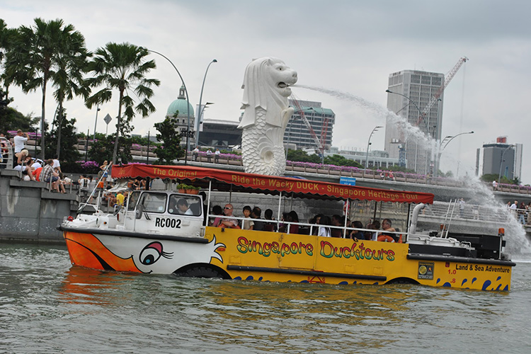 Vé Tham Quan Singapore Bằng Xe Ducky Wacky