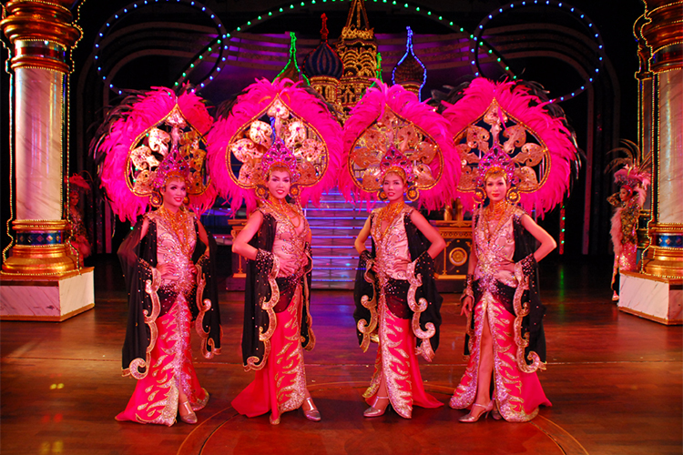 Vé Xem Colosseum Show Ở Pattaya, Thái Lan - Ghế Deluxe