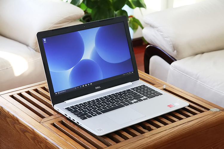 Laptop Dell Inspiron 5570 N5570B Core i7-8550U/Win 10 (15.6 inch) - Silver - Hàng Chính Hãng
