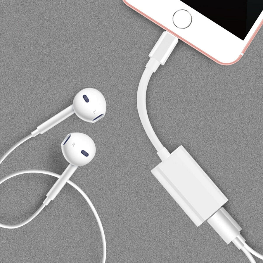 Cáp Hai Cổng Tai Nghe Và Sạc Stirrup Cho Iphone 7/8/X  