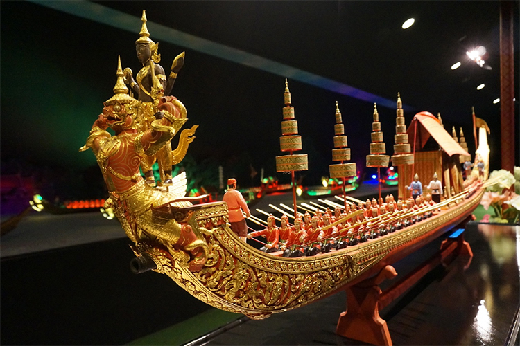 Vé Miniature Thai Royal Barge Pattaya