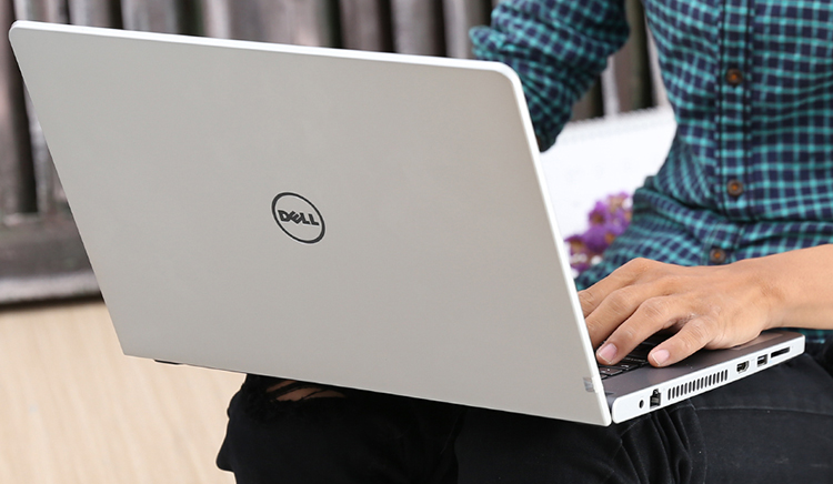 Laptop Dell Inspiron N5468 K5CDP11 Core i5-7200U/Win10 (14.1 inch) - Silver - Hàng Chính Hãng