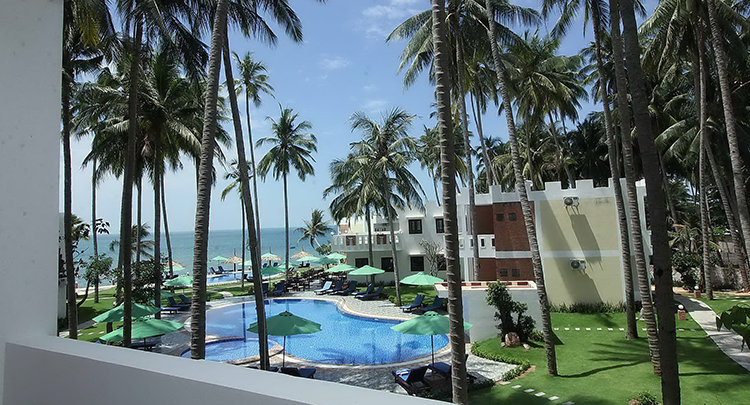 Ocean Place Resort 4* Mũi Né - Ưu Đãi Lớn Hè 2018, Buffet Sáng, Không Phụ Thu Cuối Tuần