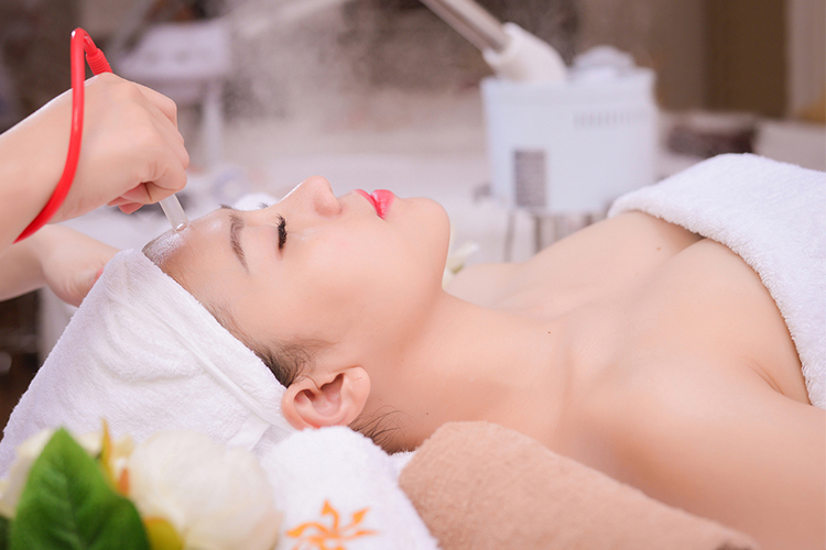 Chăm Sóc Da Mụn Bằng Công Nghệ Cao IPL