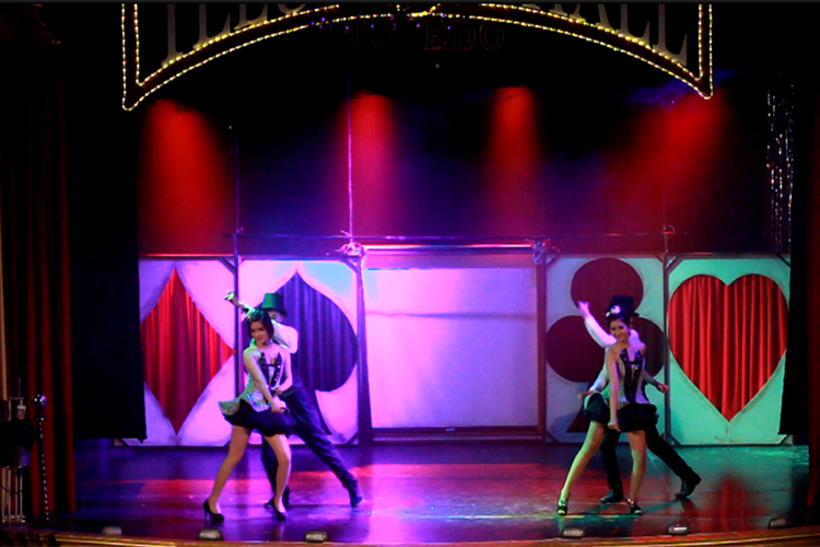 Vé Xem Show Ảo Thuật Tuxedo Magic Ở Pattaya, Thái Lan - Ghế Thường
