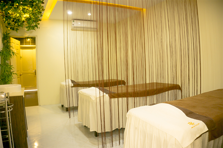 Chăm Sóc Da Mụn Bằng Công Nghệ Cao IPL