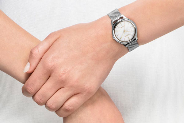 Đồng Hồ Nữ Dây Kim Loại Citizen EM0504-81A - Bạc