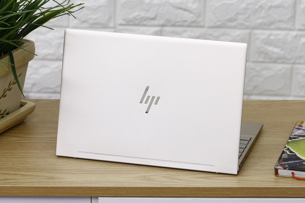 Laptop HP Envy 13-ah0026TU 4ME93PA Core i5-8250U/Win10 (13.3 inch) - Gold - Hàng Chính Hãng