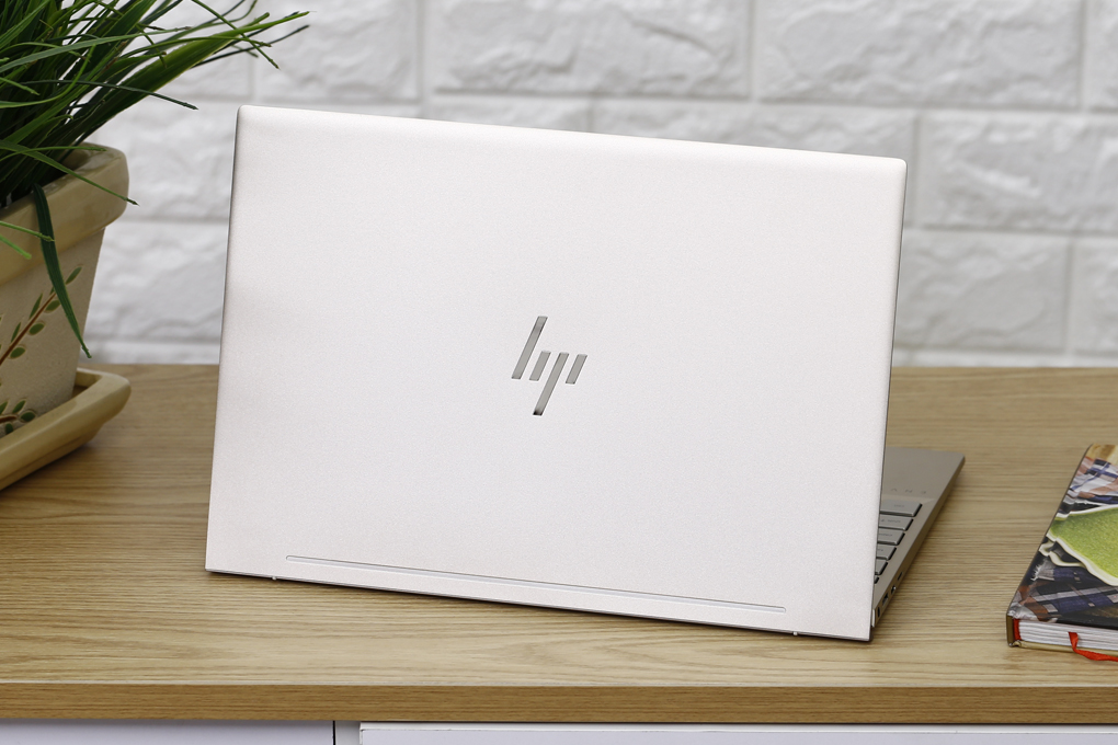 Laptop HP Envy 13-ah0025TU 4ME92PA Core i5-8250U/Win10 (13.3 inch) - Gold - Hàng Chính Hãng
