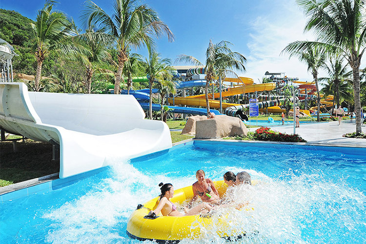 Vinpearl Discovery Nha Trang Empire Condotel - Studio Suite + Vinpearl Land