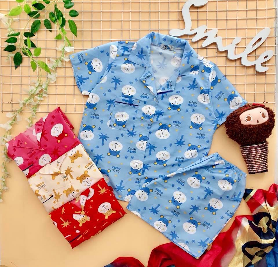 Bộ Ngắn Mặc Nhà Pijama Thái (Free Size) Vải Kate Họa Tiết Bò Sữa Pijama3107 - Xanh lá cây nhạt