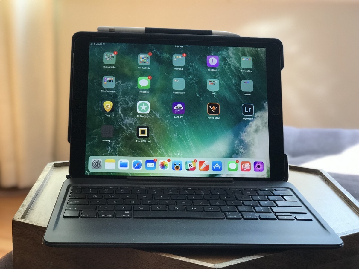 Ốp Kèm Bàn Phím Cho Ipad Pro 12.9 inch Apple MJYR2ID/A - Hàng Chính Hãng
