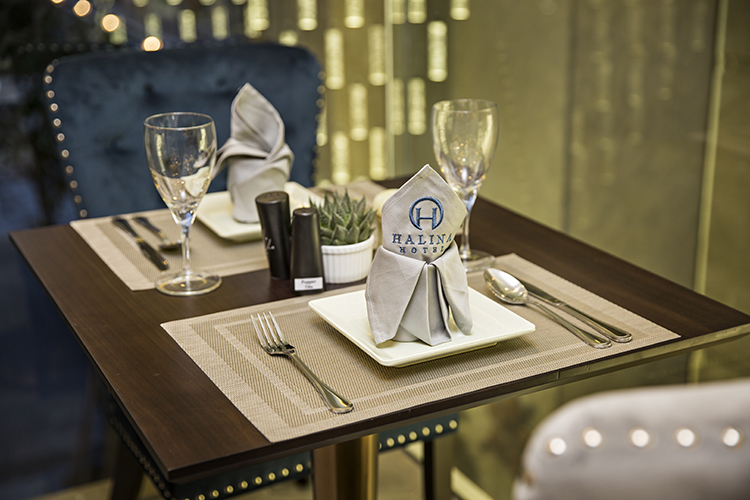 Halina Hotel 4* Đà Nẵng - Gần Biển, Hồ Bơi, Buffet Sáng, Giá Hè Cực Ưu Đãi