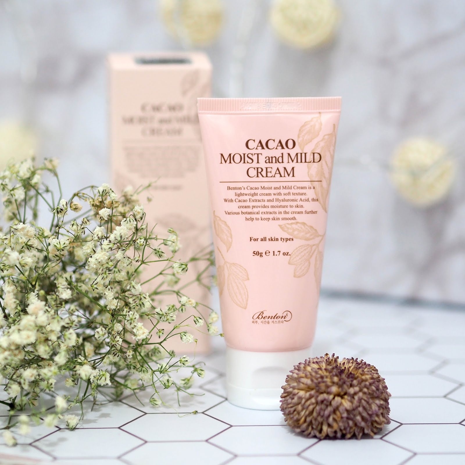 Kem dưỡng da cấp nước dưỡng ẩm phục hồi da Benton Cacao Moist and Mild Cream 50g