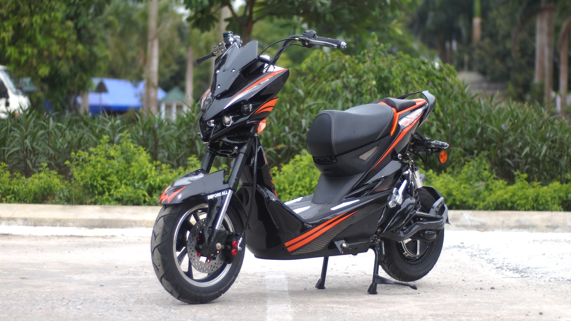 Xe Máy Điện Seeyes Jeek Batman