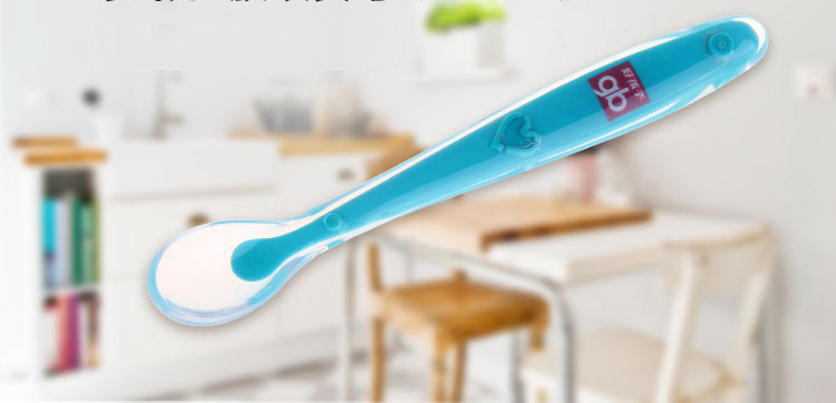 Thìa Ăn Dặm Silicon Cho Bé J80040