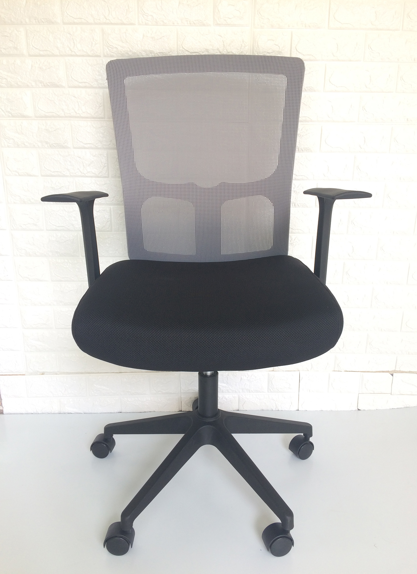Ghế văn phòng - ghế làm việc chân xoay Best Office BOX218 