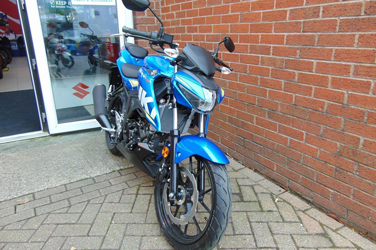 Xe Máy Suzuki - GSX S150 - Xanh