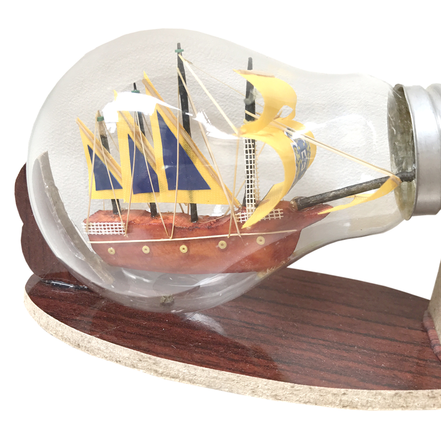 Mô hình thuyền trong chai thủy tinh