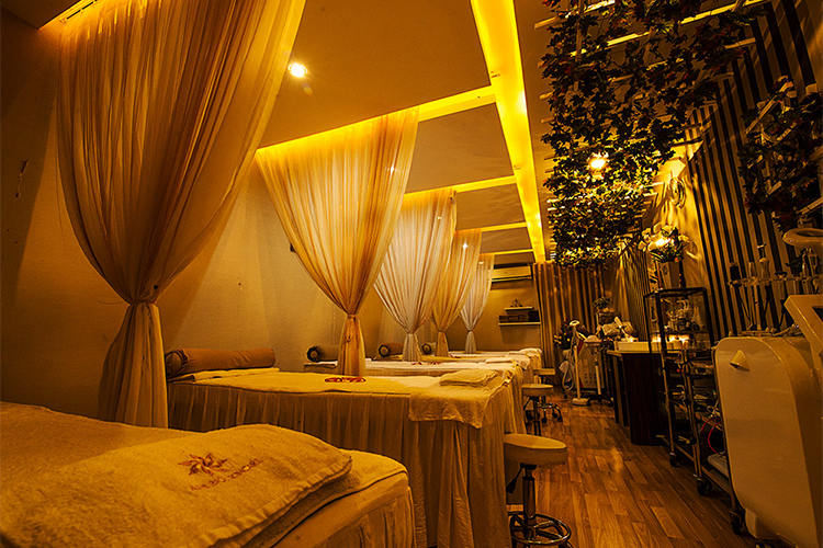 Chăm Sóc Da Mụn Bằng Công Nghệ Cao IPL