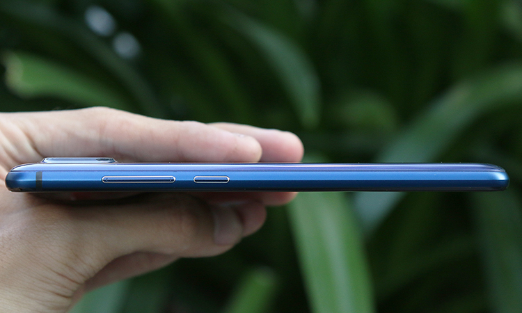 Điện Thoại Sharp AQUOS S2 - Hàng Chính Hãng - Xanh